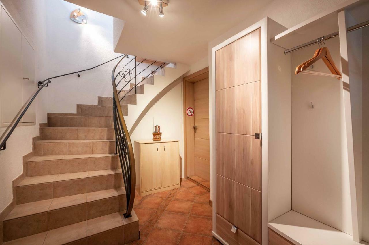 Exclusive Appartement Chalet Sankt Johann in Tirol Exteriör bild